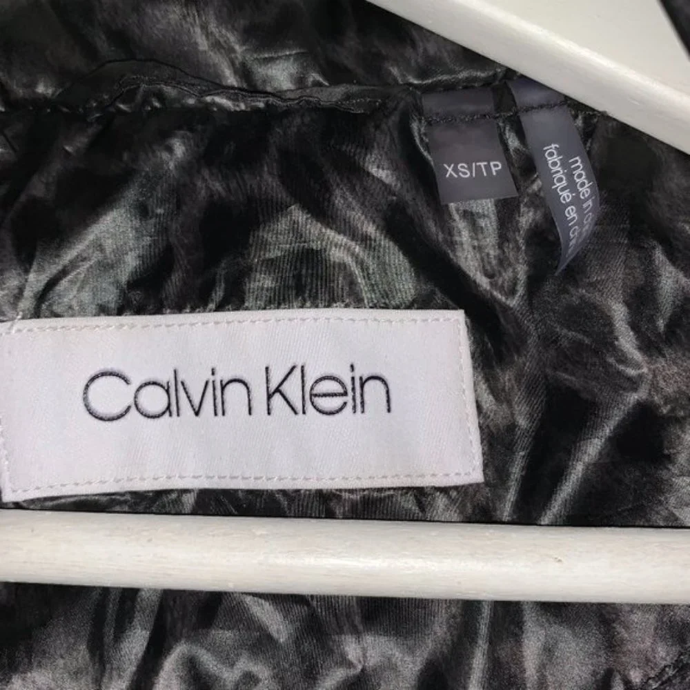 Calvin Klein Black Puffer Jacket, Size XS * - Picture 4 of 7